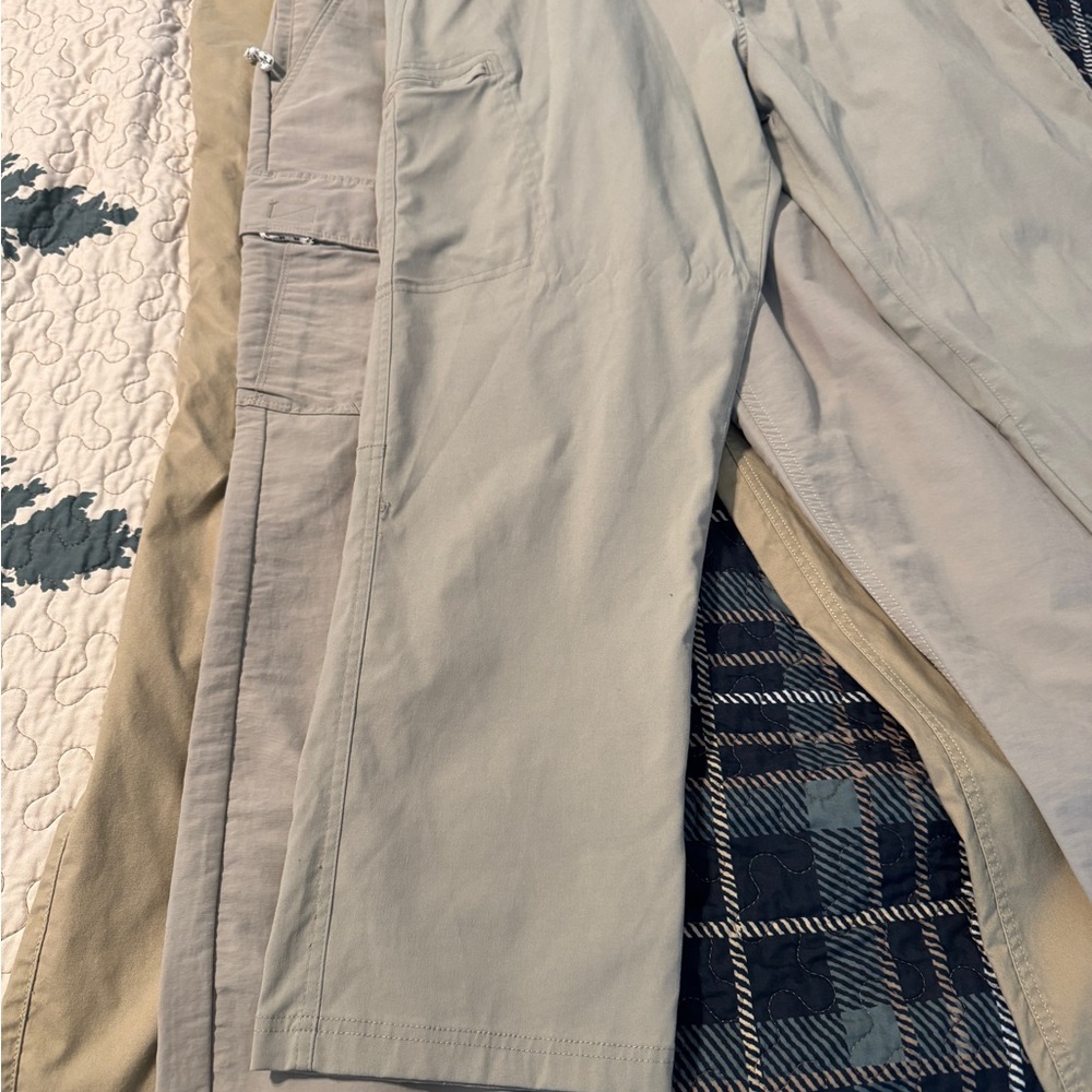 Men's Cargo Pants - Beige and Khaki mixed lot